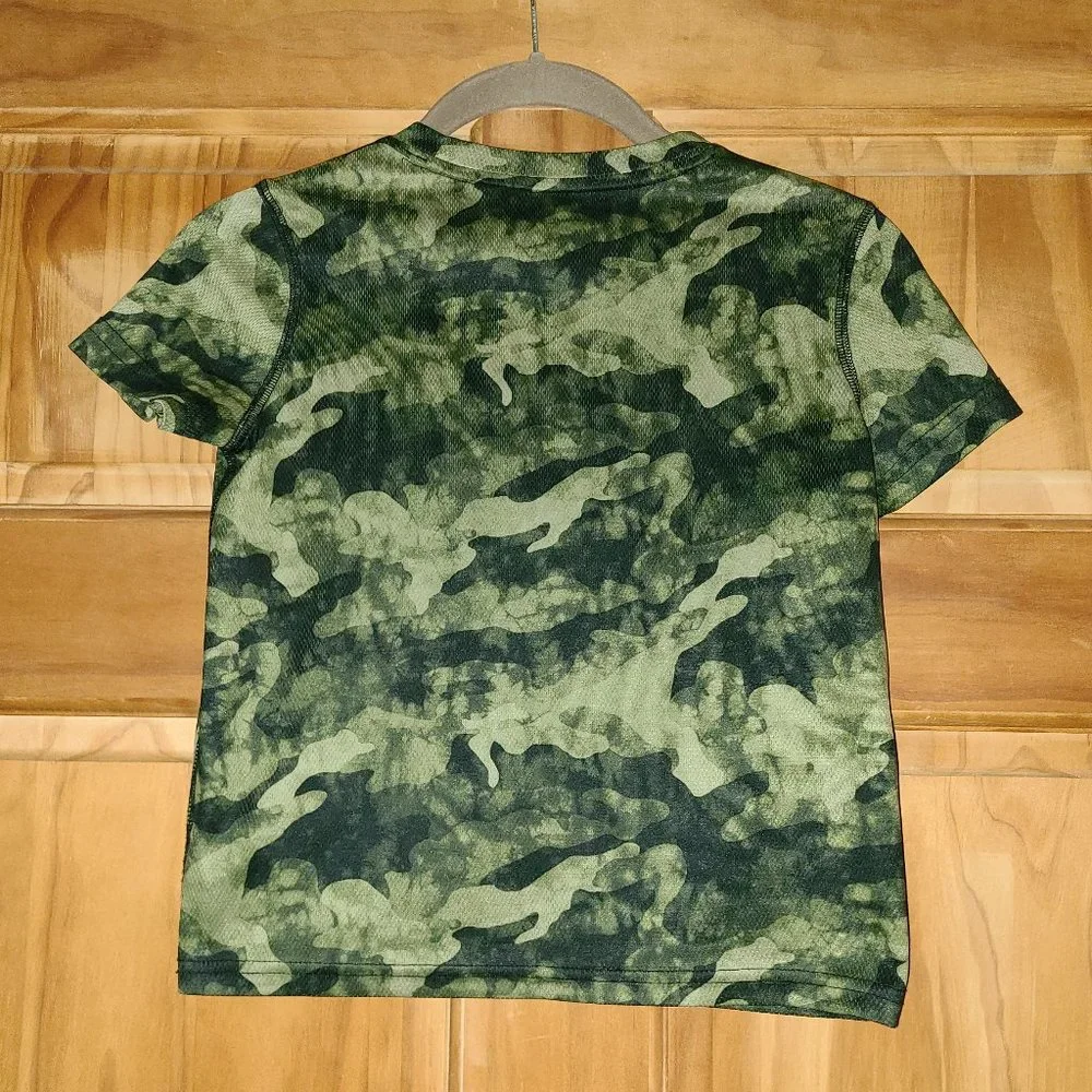 5/$20 Boys Old Navy Active Go-Dry Green Camo Short Sleeve T Shirt